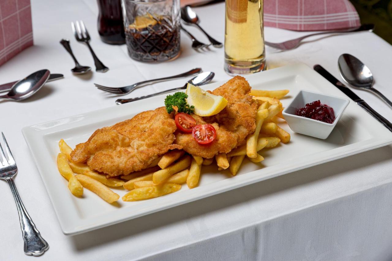 Restaurant Gaestehaus Wiesenheim Uderns Kültér fotó