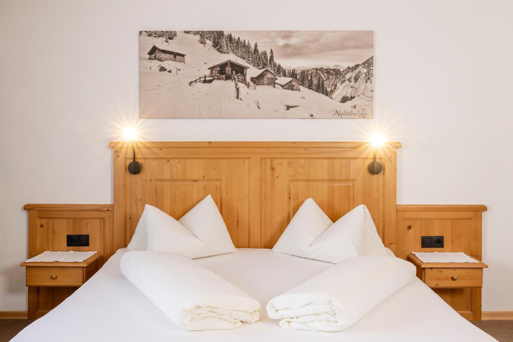 Restaurant Gaestehaus Wiesenheim Uderns Kültér fotó