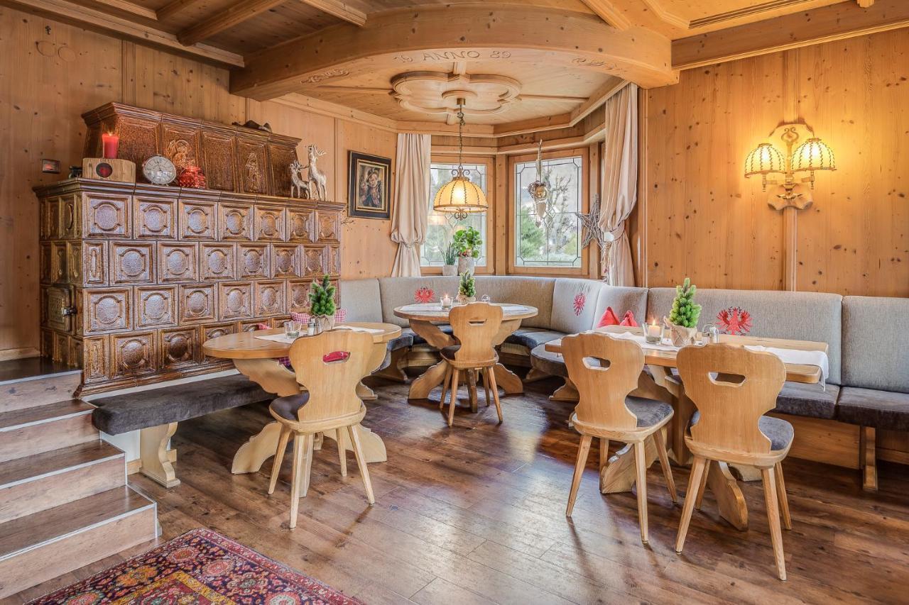 Restaurant Gaestehaus Wiesenheim Uderns Kültér fotó